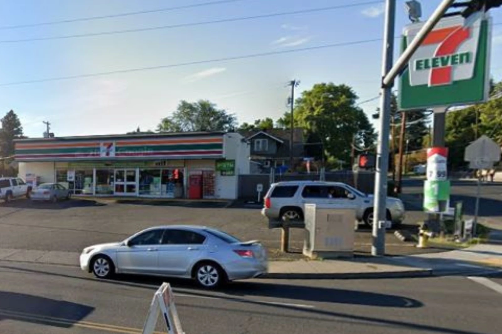 The Old 7-Eleven on Summitview 