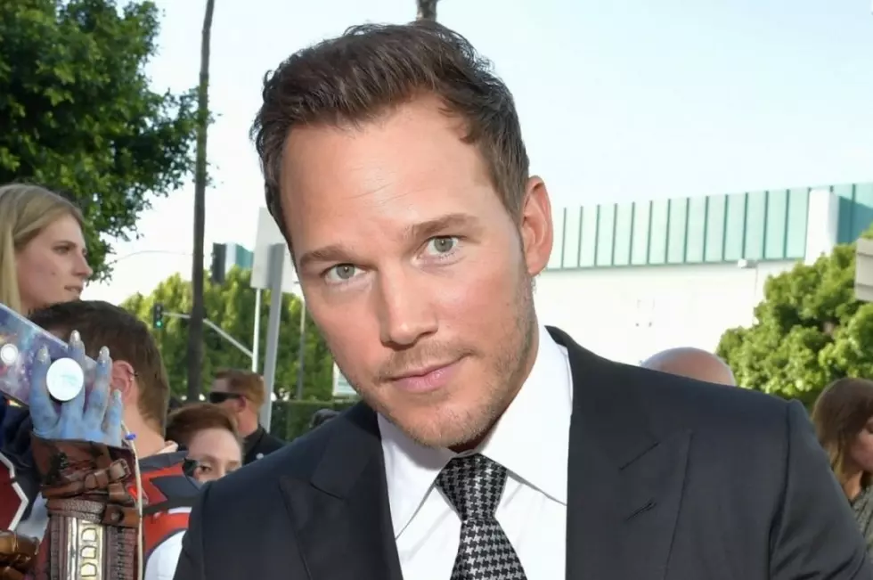 Chris Pratt Bares His Nude Backside in Otherwise Brutal Sunburn Photo